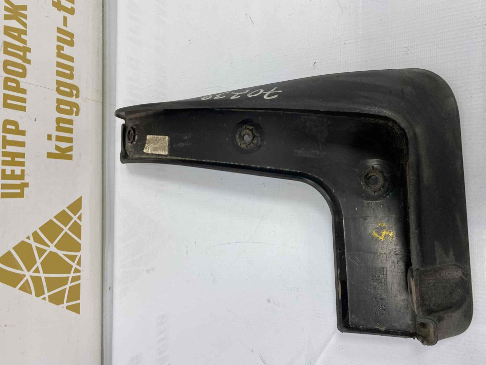 Брызговик передний правый Kia Sportage 4 2016 oem 86832f1000