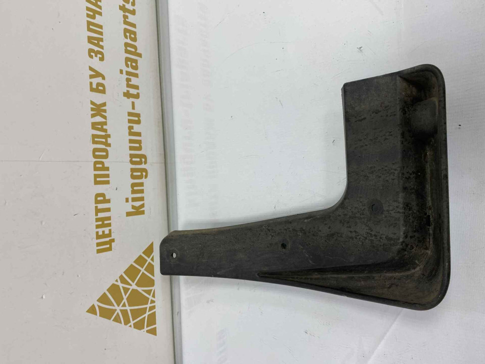 Брызговик передний правый Kia Sportage 4 2016 oem 86832f1000