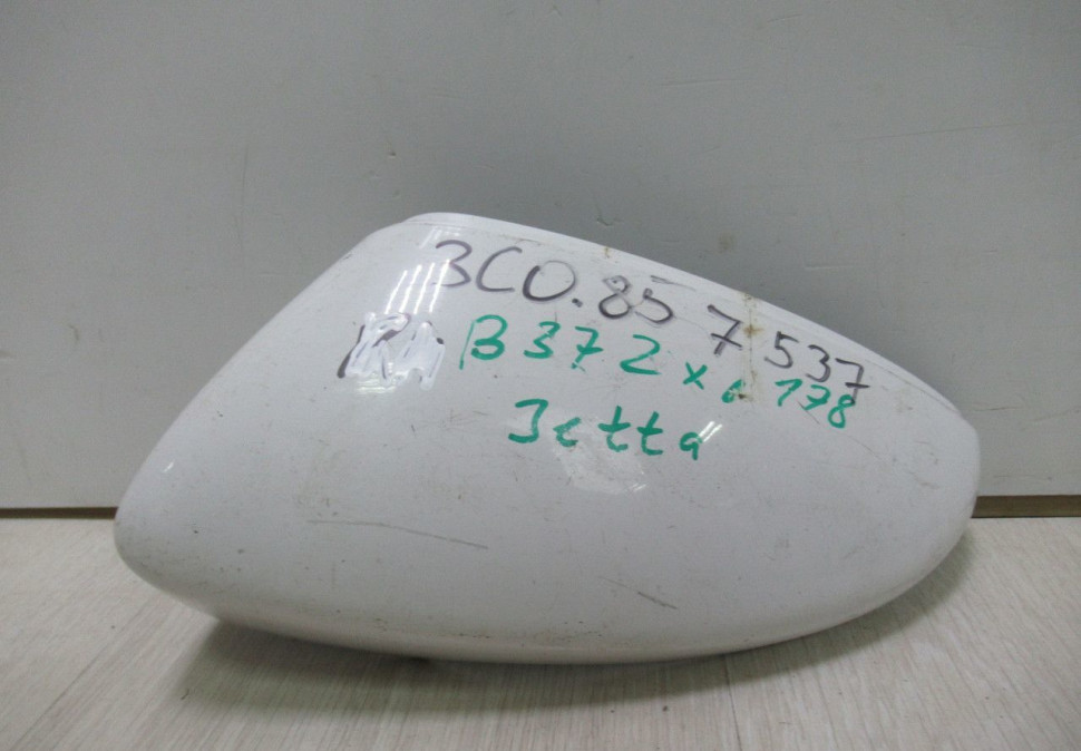 Крышка зеркала левая Volkswagen Passat B6 3c0857537