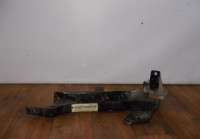 Кронштейн передней панели правый бу Jeep Grand Cherokee