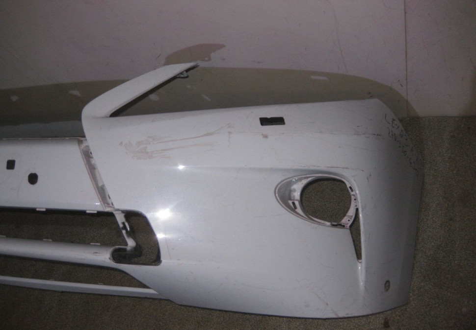 Бампер передний Lexus RX 350 (трещина) (скл-3) Бампер передний Lexus RX 350 (трещина) (скл-3)