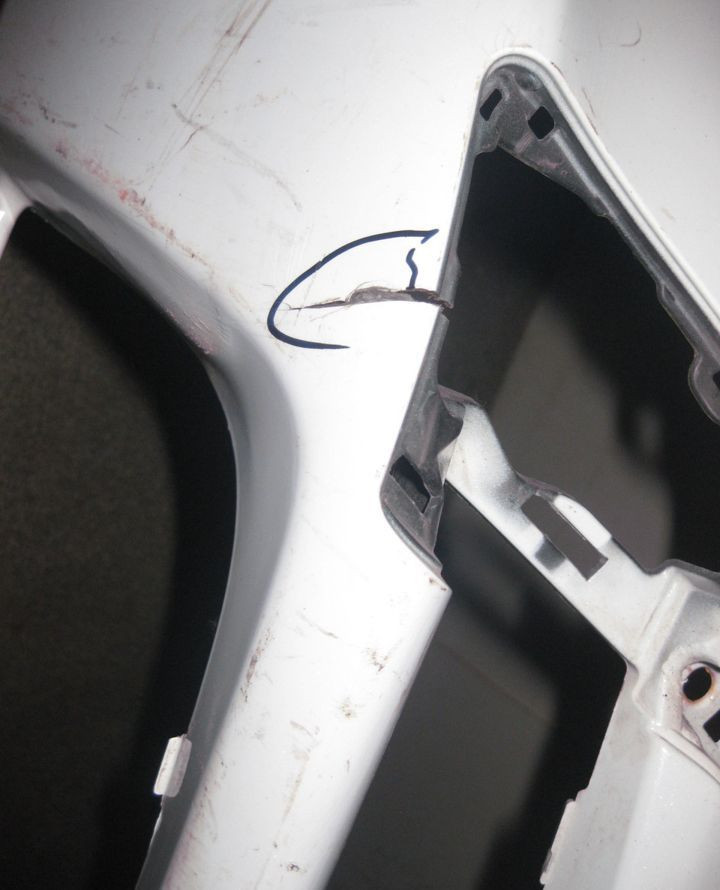 Бампер передний Lexus RX 350 (трещина) (скл-3) Бампер передний Lexus RX 350 (трещина) (скл-3)