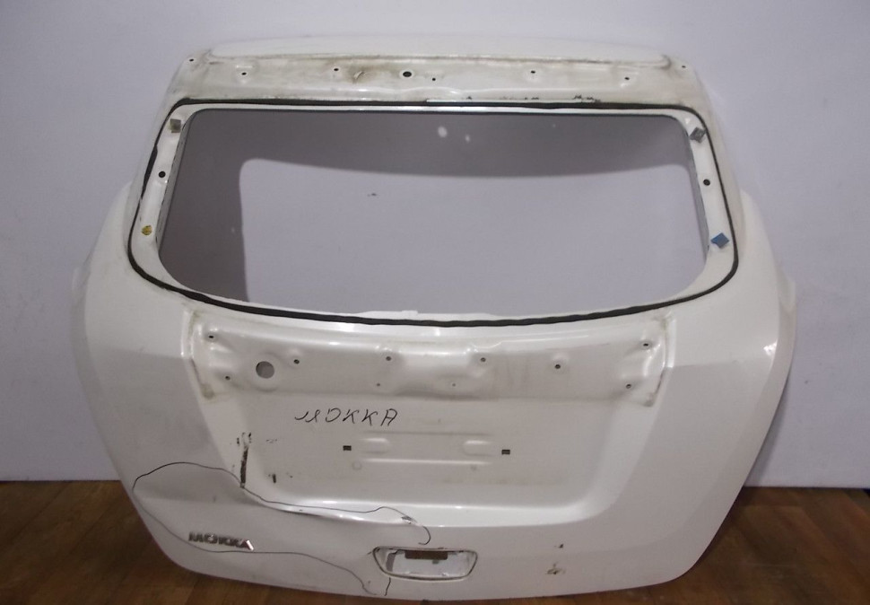 Крышка багажника бу Opel Mokka OEM 0126064