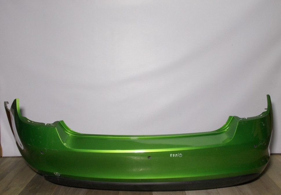 Бампер задний бу Skoda Rapid OEM 60U807421