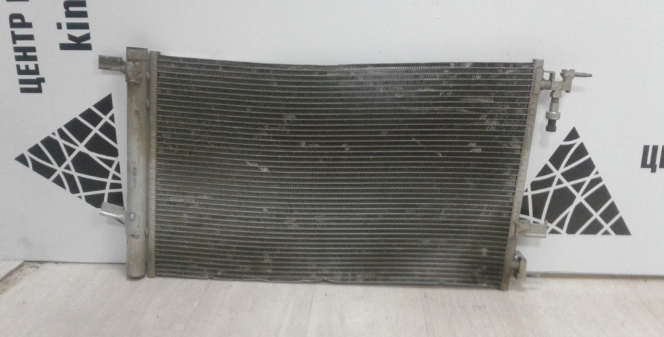 Радиатор кондиционера Chevrolet Cruze Oem 13377763 (скл-3)
