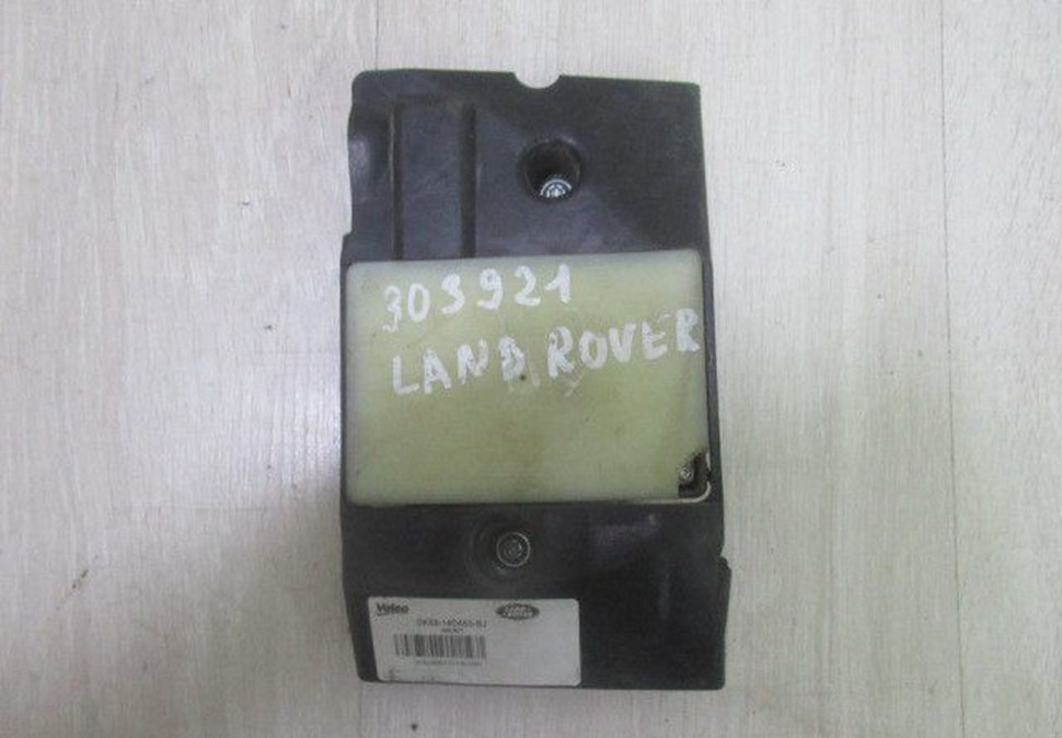 Датчик слепых зон правый Range Rover Vogue 4 oem dk5214d453bj