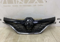 Решетка радиатора Renault Kaptur OEM 623103985R