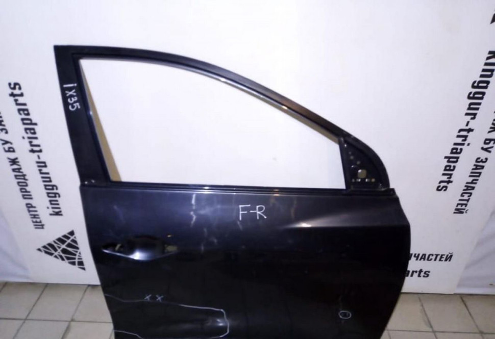 Дверь передняя правая Hyundai IX35 oem 760042Y010 (скл-3)