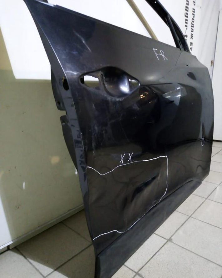 Дверь передняя правая Hyundai IX35 oem 760042Y010 (скл-3)