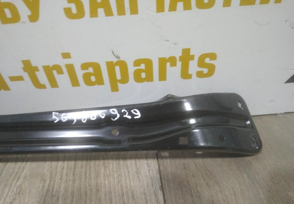 Кронштейн передней панели левый бу Skoda Kodiaq OEM 565806929