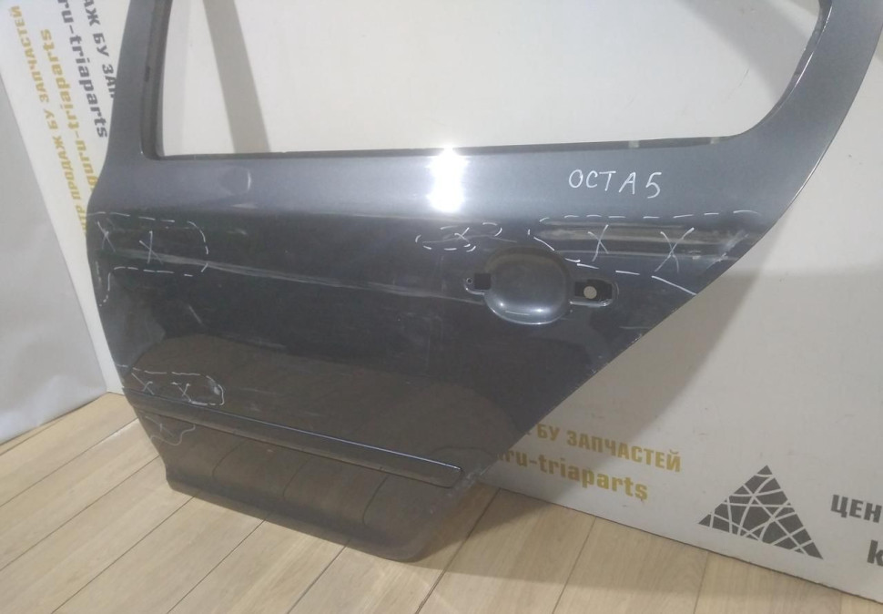 Дверь задняя левая бу Skoda Octavia A5 OEM 1Z5833051 Дверь задняя левая бу Skoda Octavia A5 OEM 1Z5833051