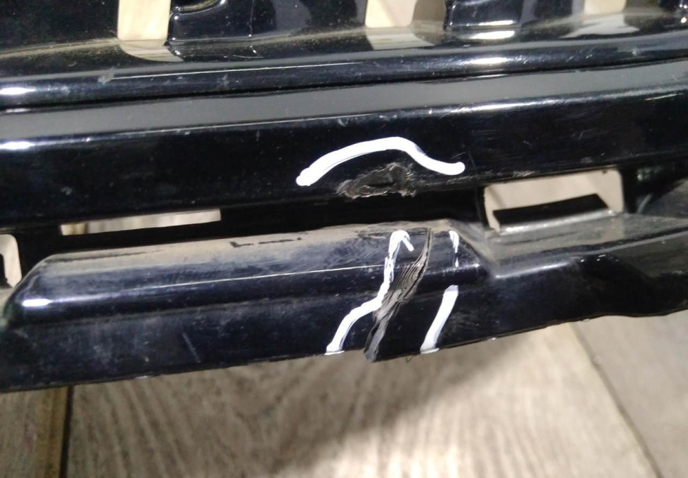 Решетка радиатора бу Skoda Octavia A7 рестайлинг OEM 5E0853653C