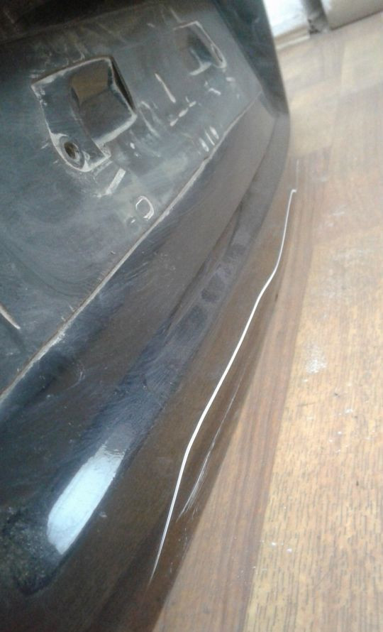Крышка багажника Volkswagen Touareg 1 oem 7l6827105 (вмятина)