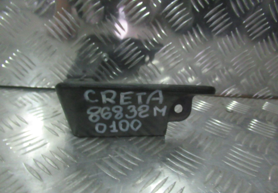 Брызговик задний правый Hyundai Creta 1 oem 86832m0100 Брызговик задний правый Hyundai Creta 1 oem 86832m0100