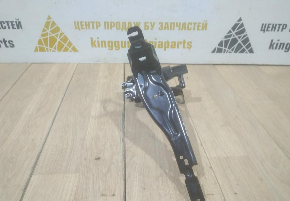 Кронштейн под фару правый бу BMW 3 G20 OEM 51647422294