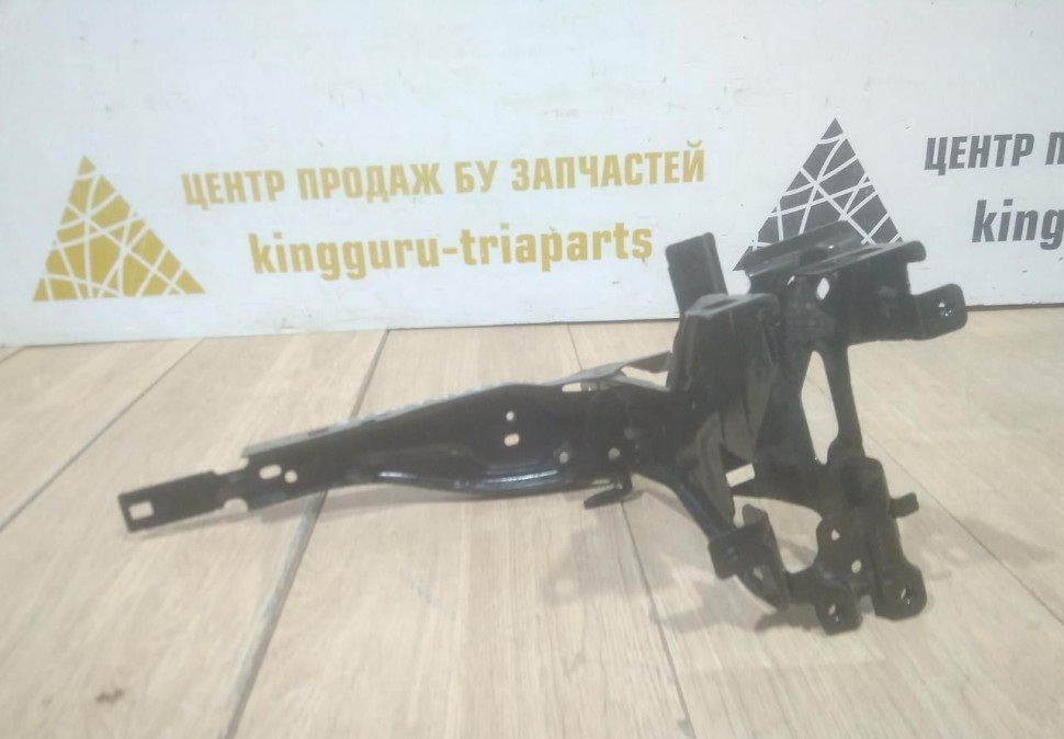 Кронштейн под фару правый бу BMW 3 G20 OEM 51647422294