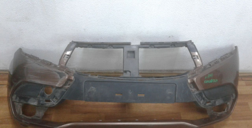 Бампер передний Lada X-Ray oem 6202281362 (трещины) (скл-3)