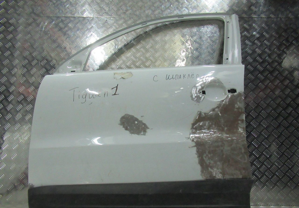 Дверь передняя левая Volkswagen Tiguan 1 oem 5N0831311C (после ремонта )