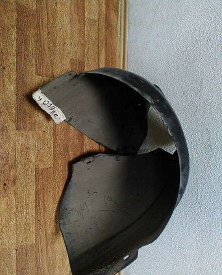 Подкрылок передний левый Volkswagen Golf 5 oem 1k5805977b