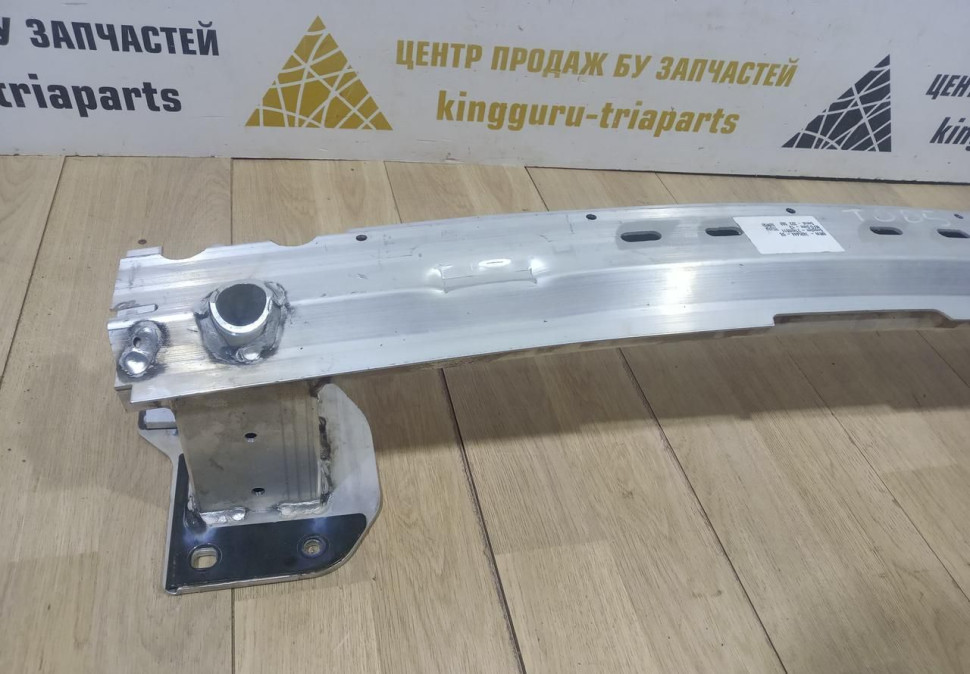 Усилитель заднего бампера бу BMW X7 G07 OEM 51127425444 Усилитель заднего бампера бу BMW X7 G07 OEM 51127425444