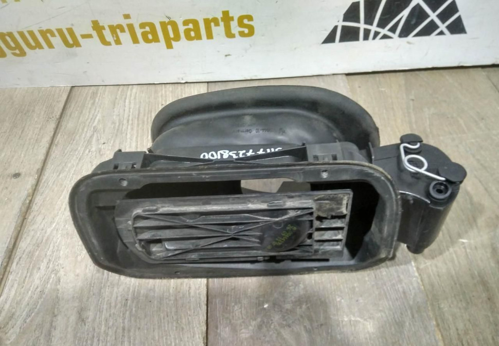 Лючок бензобака бу BMW 3 F30 OEM 51177238100 Лючок бензобака бу BMW 3 F30 OEM 51177238100