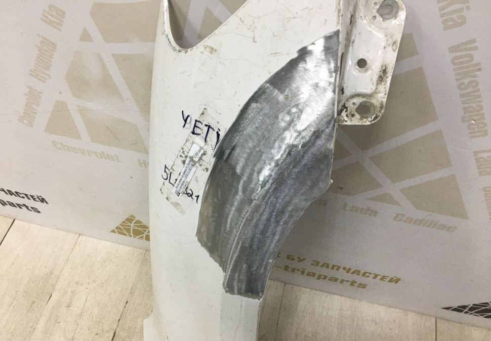 Крыло переднее правое Skoda Yeti до рестайлинга OEM 5L0821022
