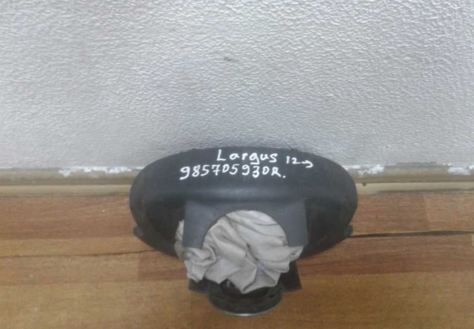Подушка безопасности пассажирская Lada Largus (12>) oem 985705930r (сработавшая) (скл-3)