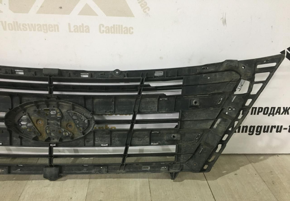Решетка радиатора Hyundai Grand Starex (07-15) Oem 865614H500