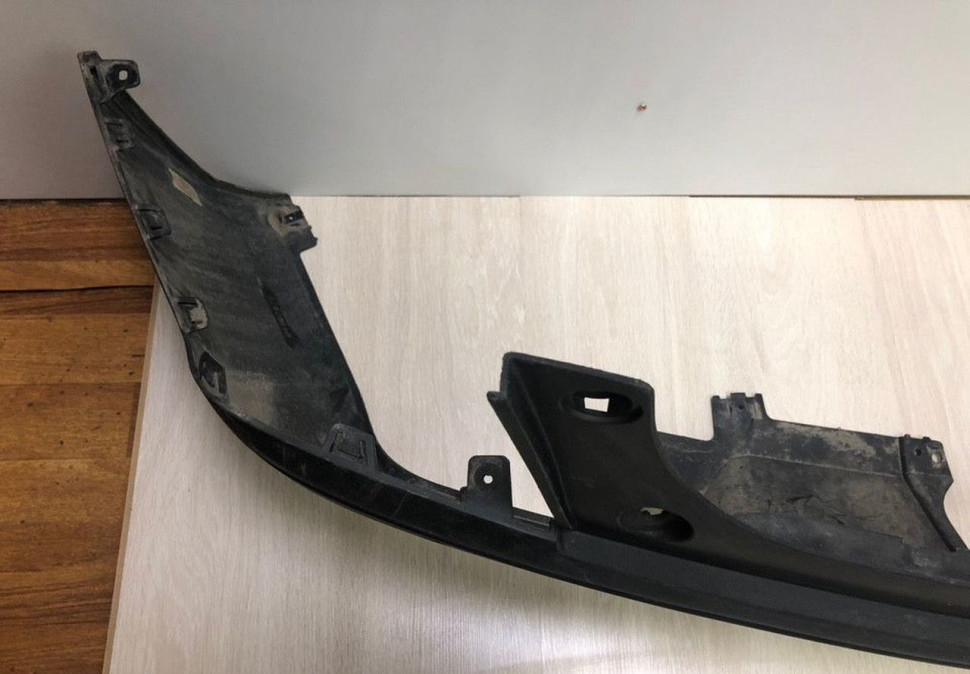 Бампер задний Cadillac XT5 oem 84102921 (скл-3) Бампер задний Cadillac XT5 oem 84102921 (скл-3)