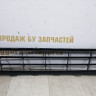 Решетка переднего бампера Volkswagen Jetta 6 дорест 2010-2014 oem 5C6853677