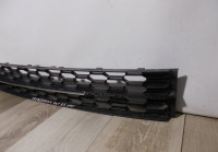 Решетка переднего бампера бу Skoda Octavia A7 рестайлинг OEM 5E0853677K