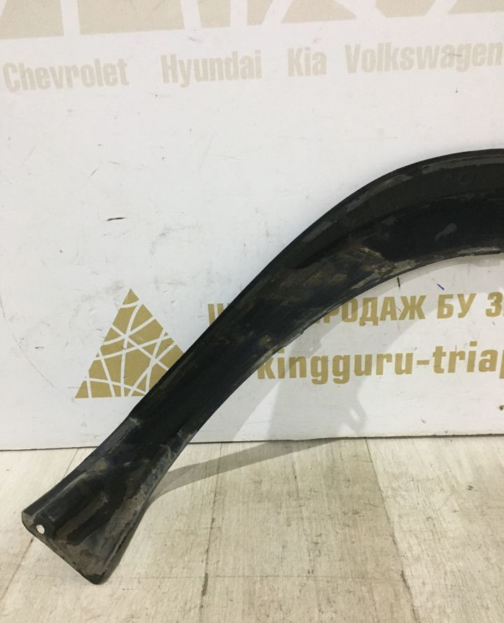 Молдинг крыла передний левый Renault Duster OEM 8201653100