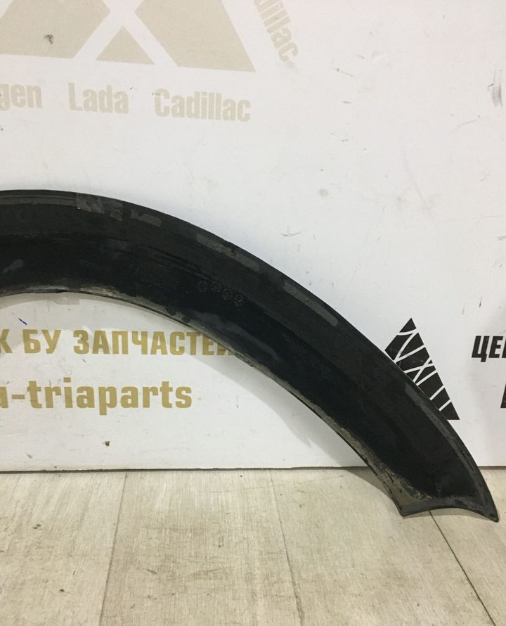 Молдинг крыла передний левый Renault Duster OEM 8201653100