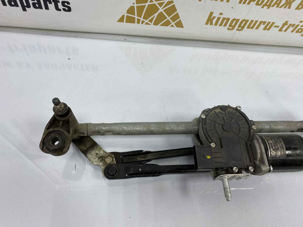 Трапеция стеклоочистителей Volkswagen Polo 5 Oem 6R1955110A Трапеция стеклоочистителей Volkswagen Polo 5 Oem 6R1955110A