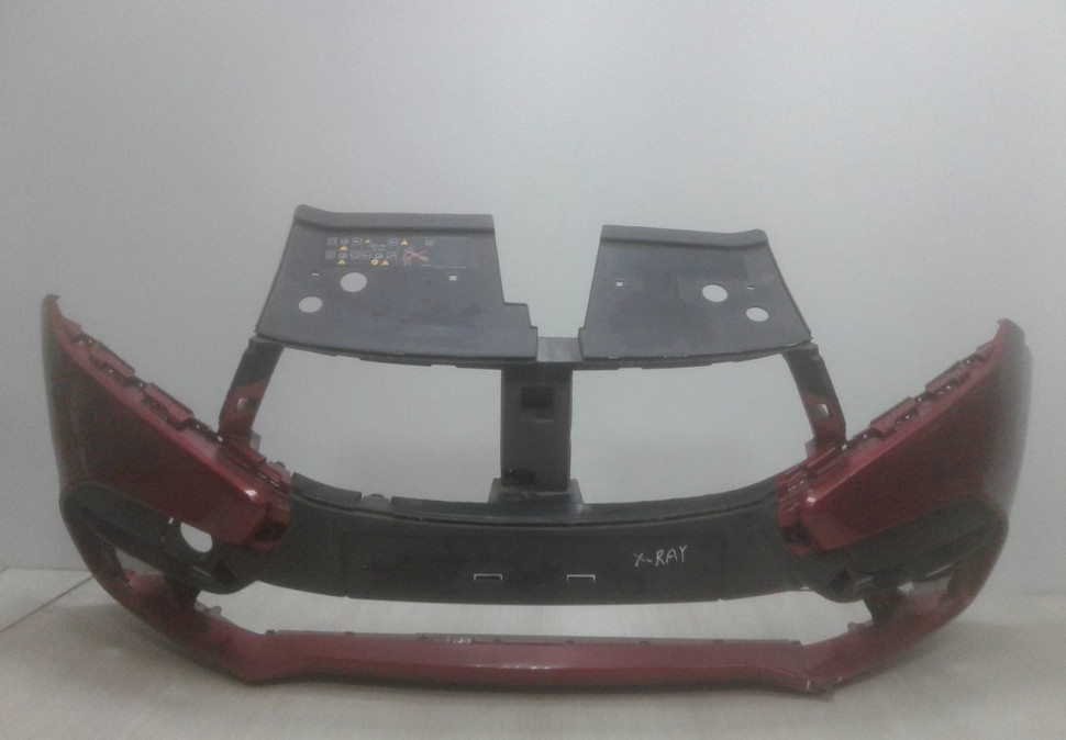 Бампер передний Lada X-Ray oem 620228136R (мал.дырка) (скл-3)