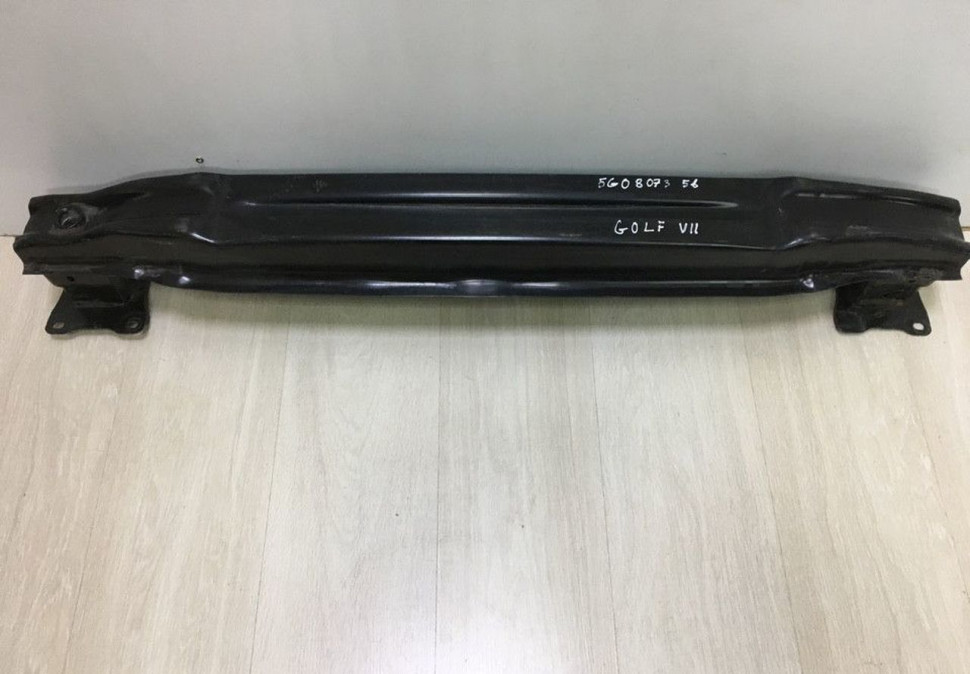 Усилитель заднего бампера Volkswagen Golf 7 oem 5G0807305B