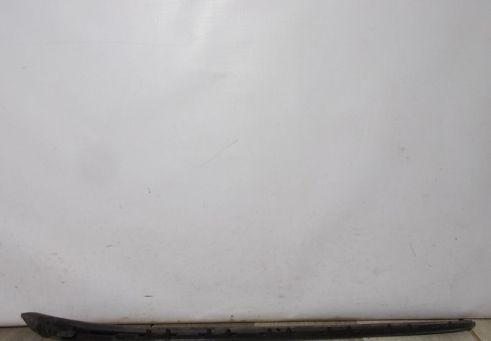 Молдинг лобового стекла правый бу BMW X1 F48 OEM 51317350610 Молдинг лобового стекла правый бу BMW X1 F48 OEM 51317350610