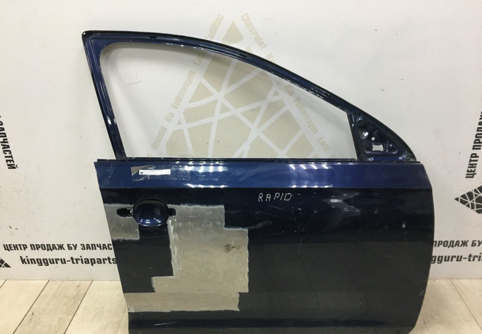 Дверь передняя правая Skoda Rapid OEM 5JA831052B