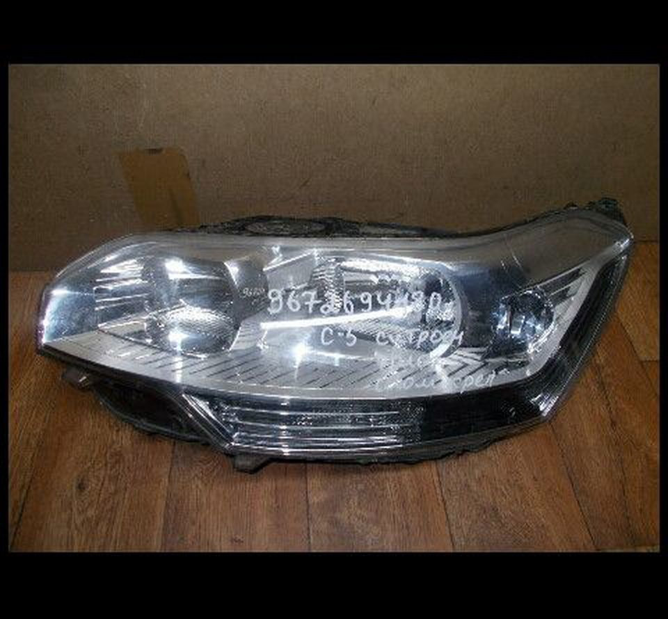 Фара левая галоген (сломан крепеж) бу Citroen C5 OEM 9672694180