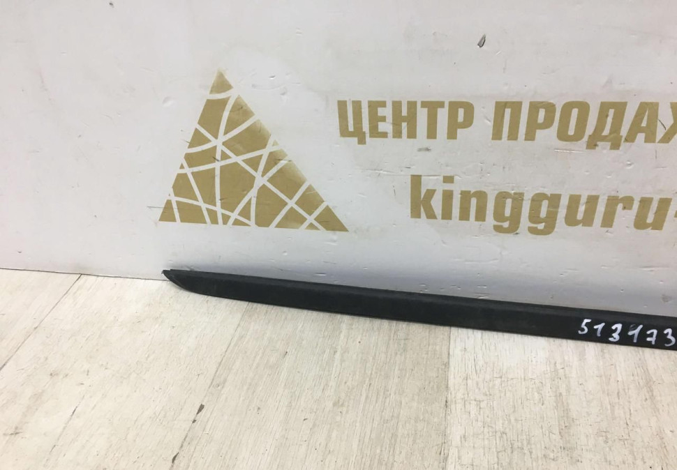 Молдинг лобового стекла правый BMW X1 F48 OEM 51317350610
