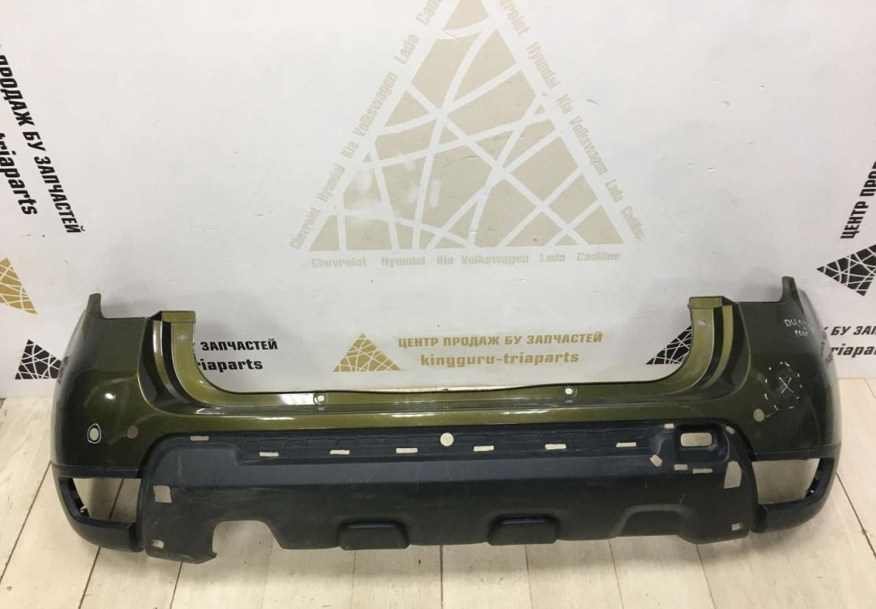 Бампер задний Renault Duster 2015 OEM 850221057R