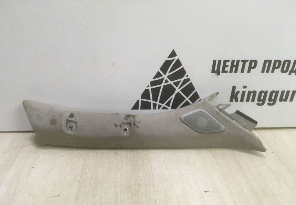 Обивка стойки лобового стекла правая Toyota Land Cruiser 200 oem 6221060300