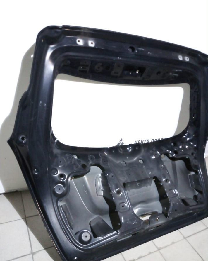 Крышка багажника Opel Mokka oem 0126064 (скл-3) Крышка багажника Opel Mokka oem 0126064 (скл-3)