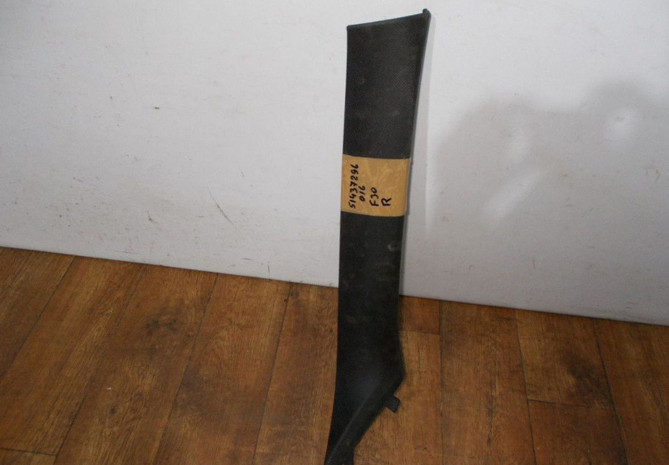 Обивка лобовой стойки правая бу BMW 3 F30 OEM 51437296016