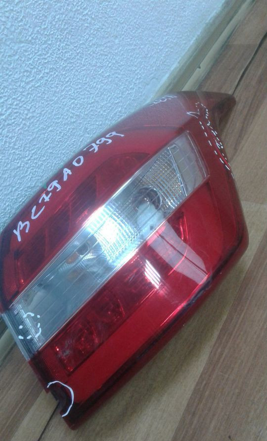Фонарь правый Hyundai Creta oem 92402m0100