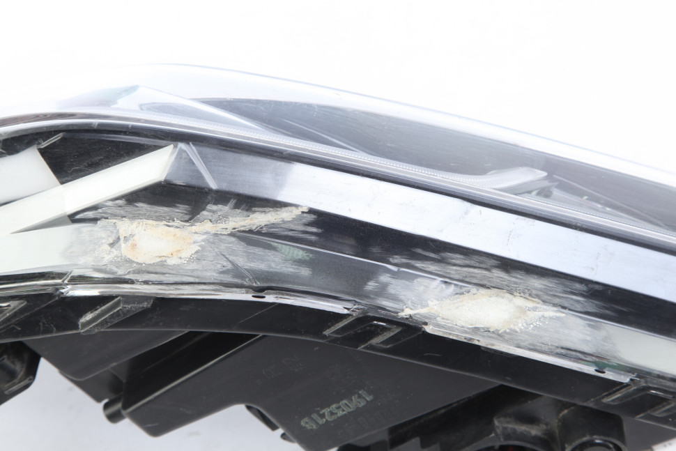 Ходовой огонь Габарит правый LED Hyndai Santa Fe 4 oem 92208s1000