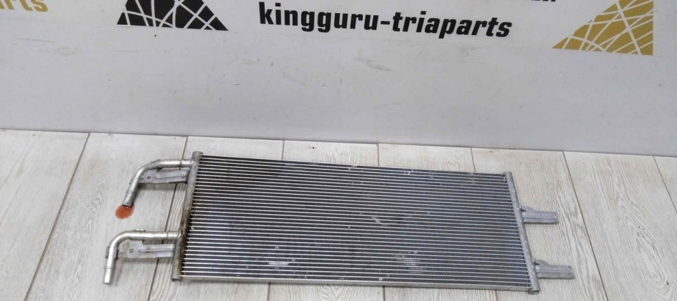 Радиатор охлаждения масла КПП BMW X2 F39 M235iX OEM 17118645851 Радиатор охлаждения масла КПП BMW X2 F39 M235iX OEM 17118645851