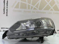Фара ксенон левая бу Skoda Yeti рестайлинг OEM 5L1941015C