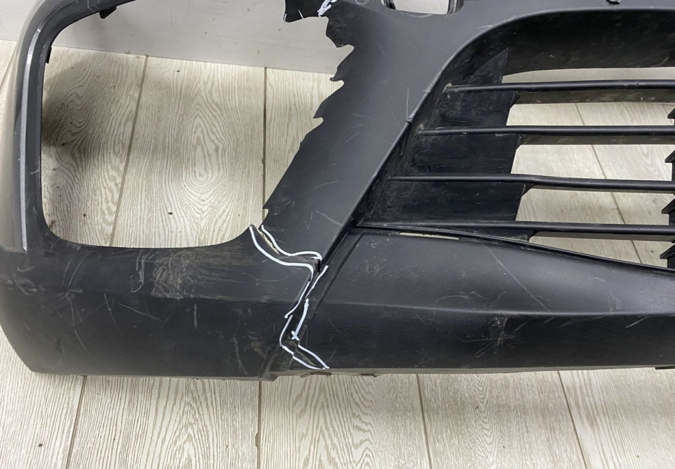Бампер передний Renault Kaptur OEM 620222180R