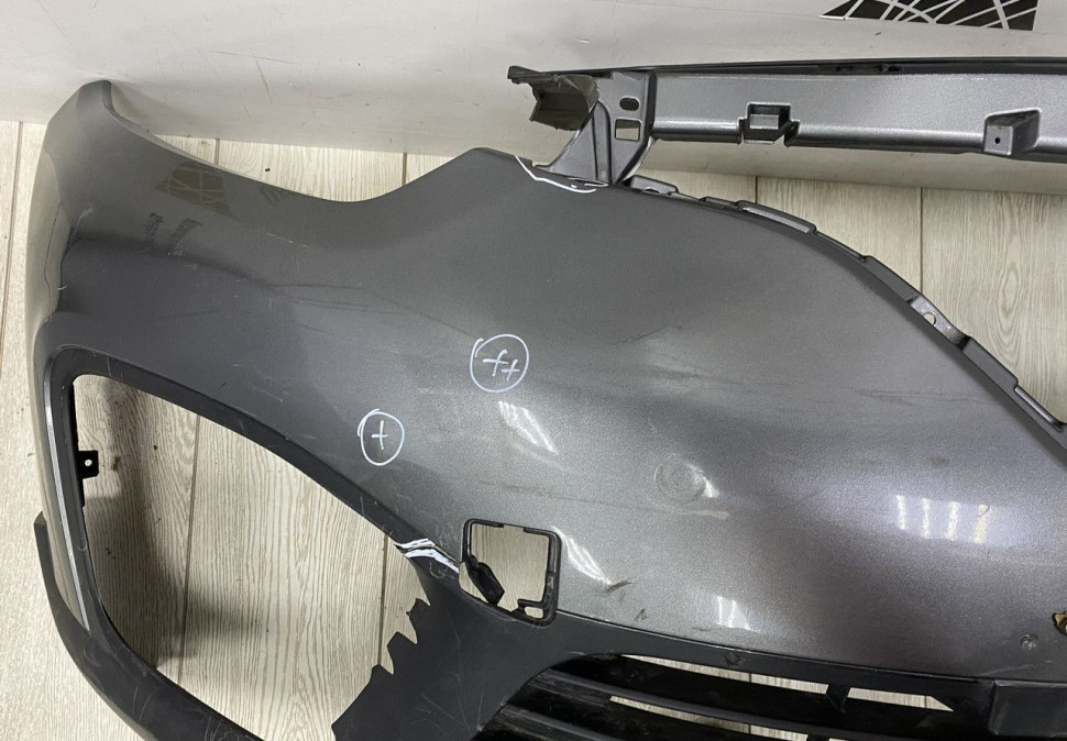 Бампер передний Renault Kaptur OEM 620222180R